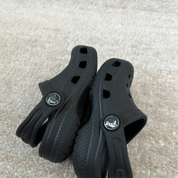 Crocs Toddler Black Clogs Shoes C5 - Picture 6 of 7